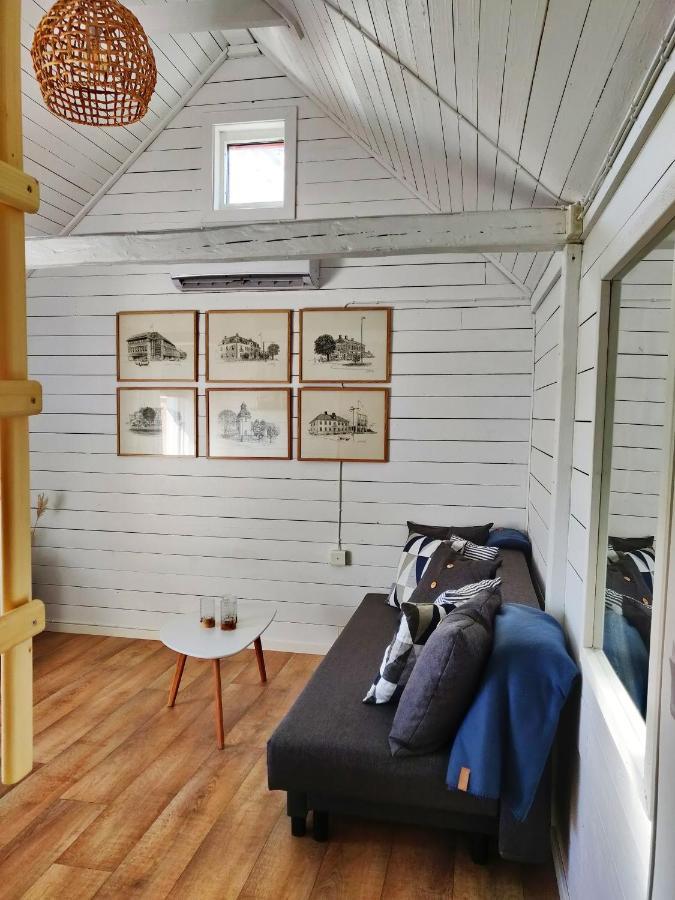 Lillstugan - Centralt Och Havsnaera I Lugnt Villomrade Фалькенберг Экстерьер фото